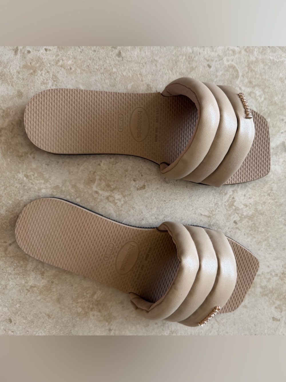 Havianas - Neutral Padded Slide Sandals - Beige Women’s Slides